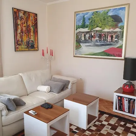 Istrska Kamnita Hisa Soncni